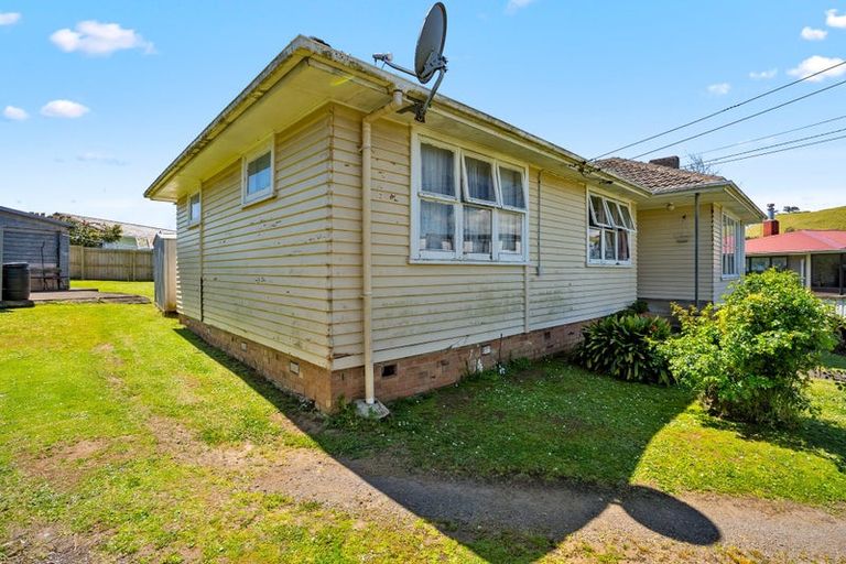 Photo of property in 12 Derrett Place, Mangere Bridge, Auckland, 2022