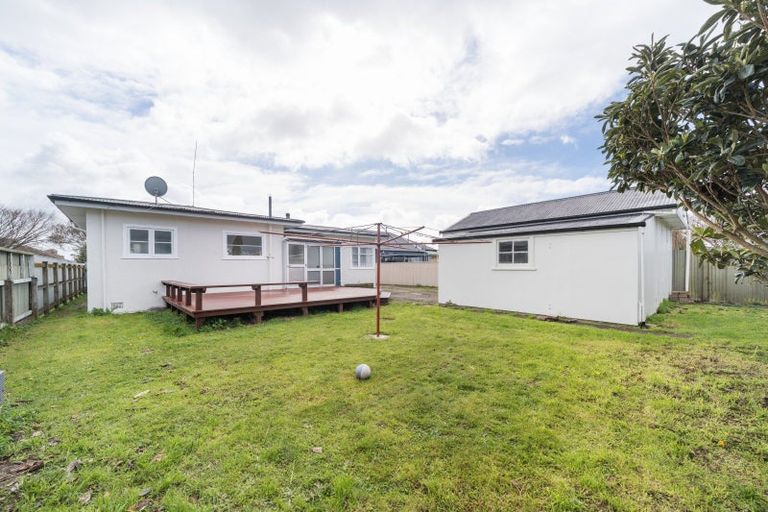 Photo of property in 22 Liverpool Street, Takaro, Palmerston North, 4412