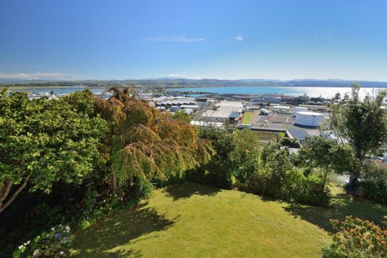 Photo of property in 22 George Street, Hospital Hill, Napier, 4110