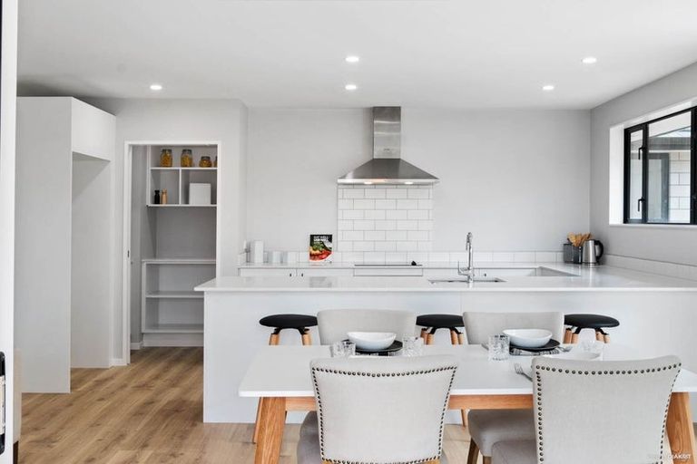 Photo of property in 21 Thomason Crescent, Pokeno, 2402