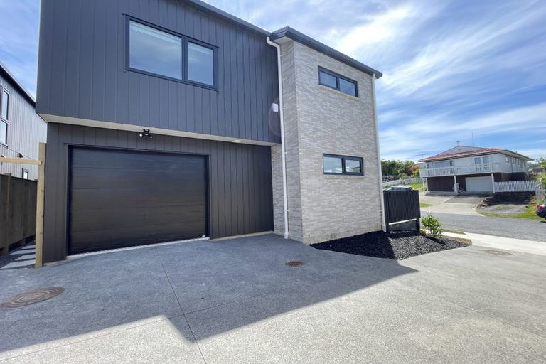 Photo of property in 6 Vanbrugh Place, Bucklands Beach, Auckland, 2014