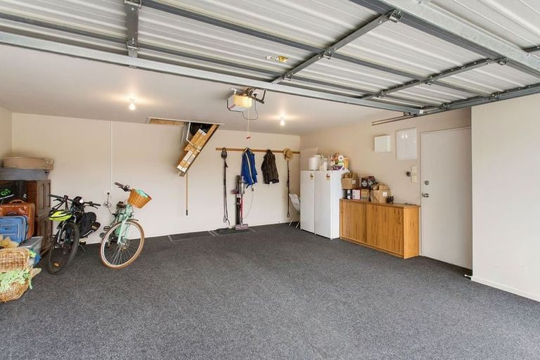 Photo of property in 17a Young Street, Somerfield, Christchurch, 8024