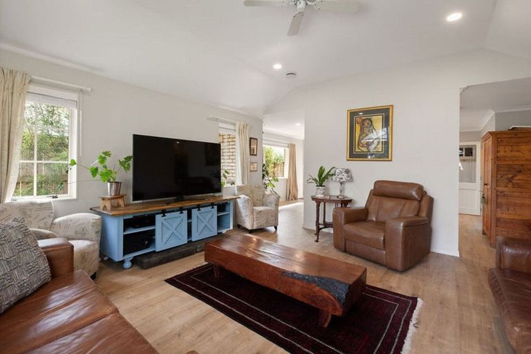 Photo of property in 2 Bransley Grove, Katikati, 3129