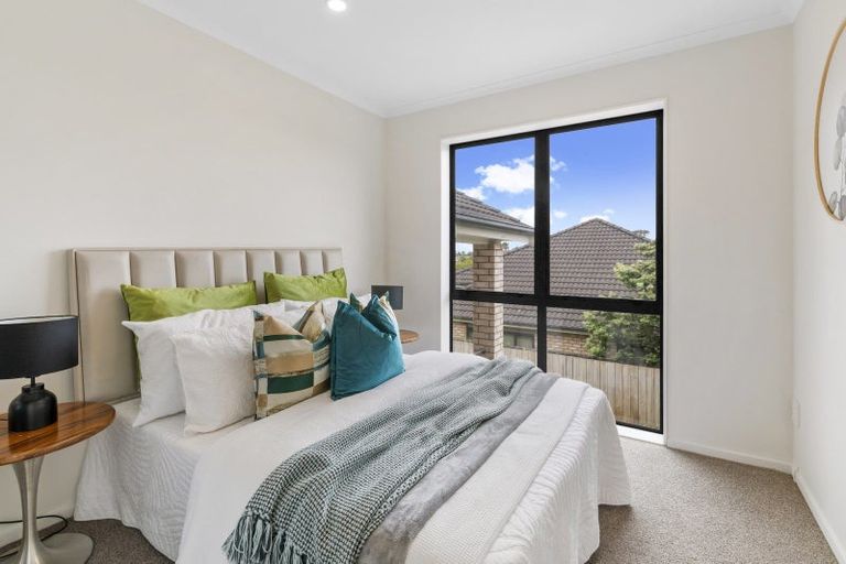 Photo of property in 9 Travis View Drive, Fairview Heights, Auckland, 0632