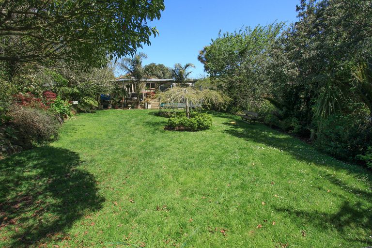 Photo of property in 1343 Te Hutewai Road, Raglan, 3296
