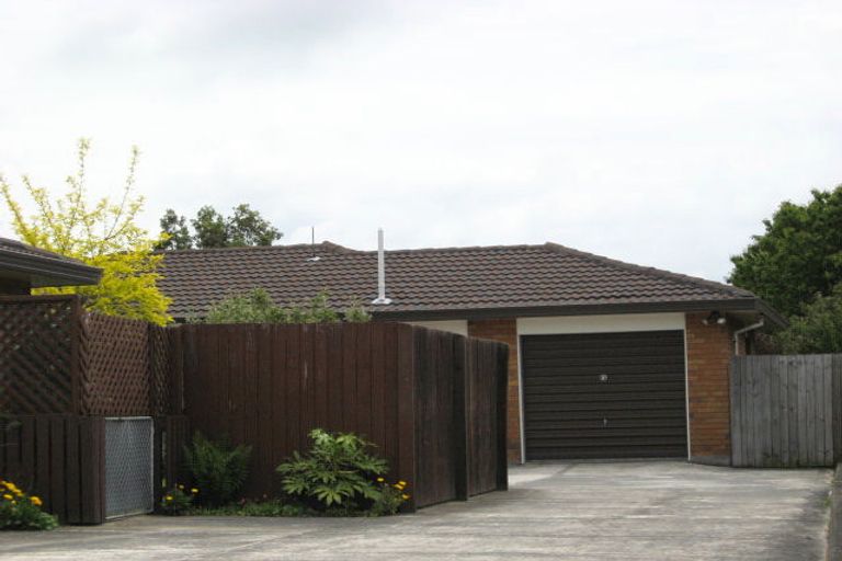 Photo of property in 1/429 Ilam Road, Bryndwr, Christchurch, 8053