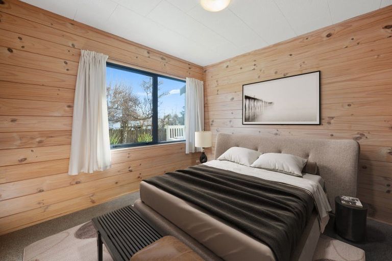 Photo of property in 2/58 Kinloch Road, Kinloch, Taupo, 3377