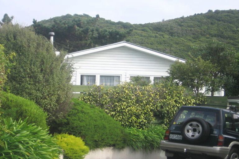 Photo of property in 14 Maple Grove, Maungaraki, Lower Hutt, 5010