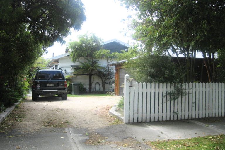 Photo of property in 29 Fisher Avenue, Beckenham, Christchurch, 8023