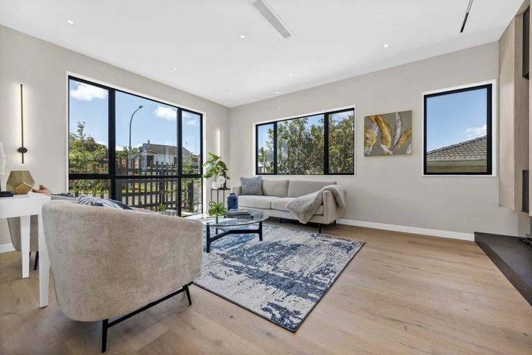 Photo of property in 202 Clovelly Road, Bucklands Beach, Auckland, 2012