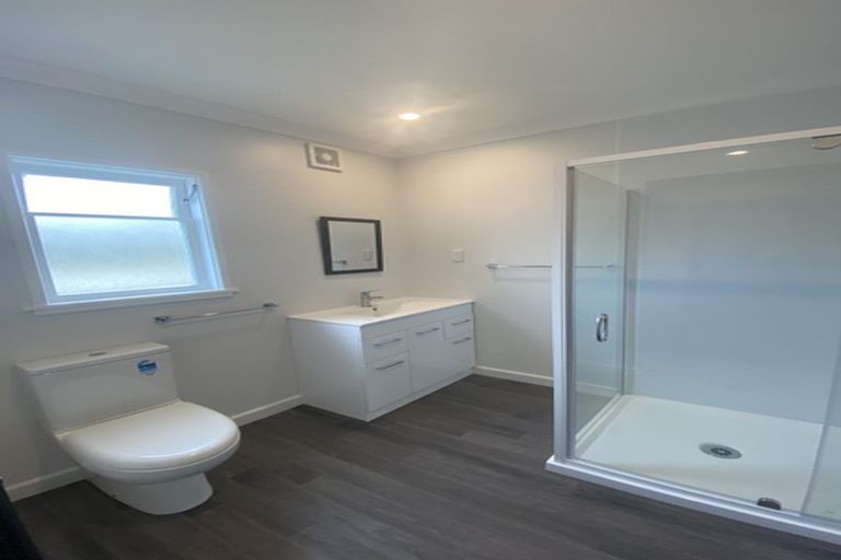 Photo of property in 229 Featherston Street, Palmerston North, 4410