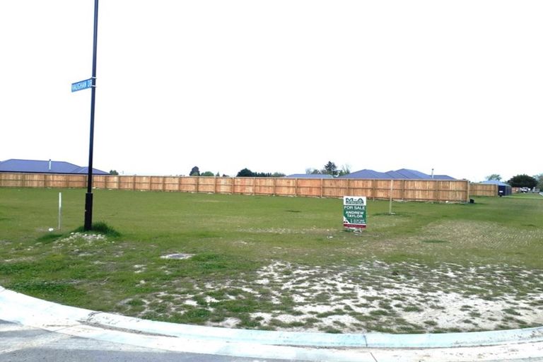 Photo of property in 2 Vaughan Drive, Rolleston, 7614