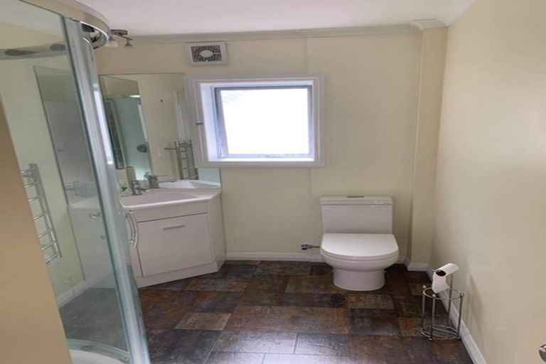 Photo of property in 11/72 Kitchener Road, Milford, Auckland, 0620