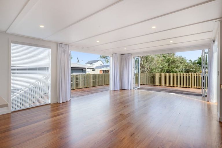 Photo of property in 320b Oceanbeach Road, Mount Maunganui, 3116