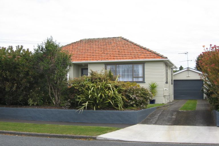 Photo of property in 3 Raleigh Street, Vogeltown, New Plymouth, 4310