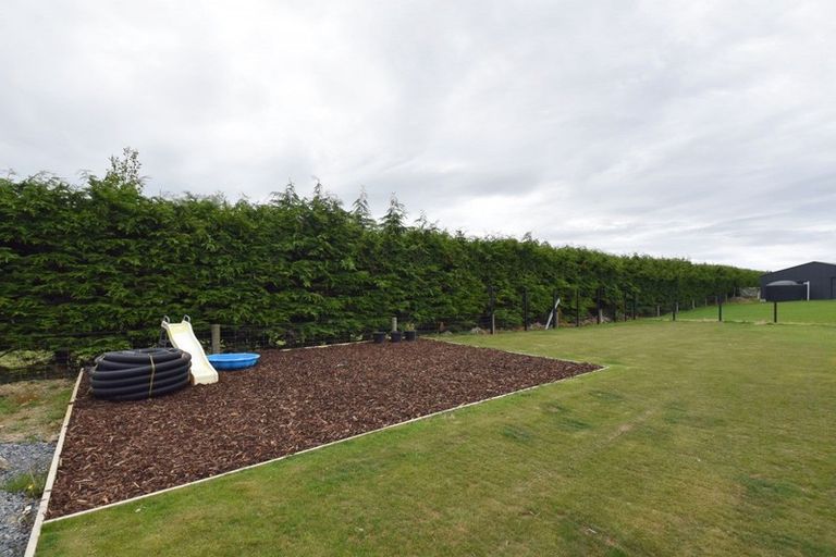 Photo of property in 18 Pegasus Place, Seaward Bush, Invercargill, 9812