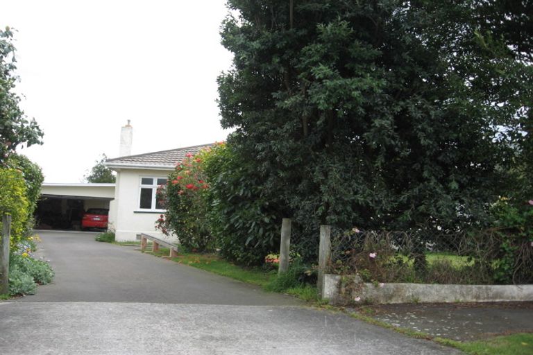 Photo of property in 4 Graham Place, West End, Palmerston North, 4410