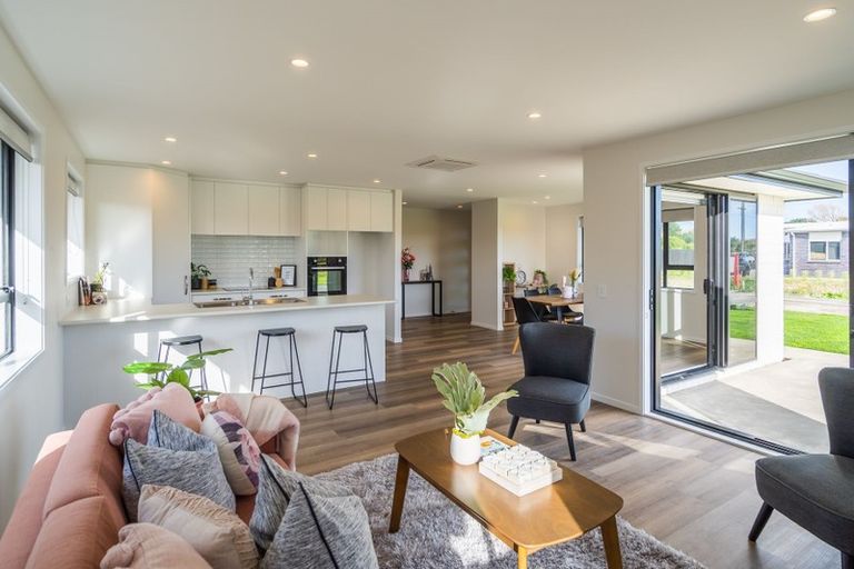 Photo of property in 239 Rangiuru Road, Otaki, 5512