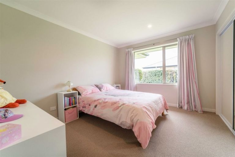 Photo of property in 63 Mcmahon Drive, Aidanfield, Christchurch, 8025