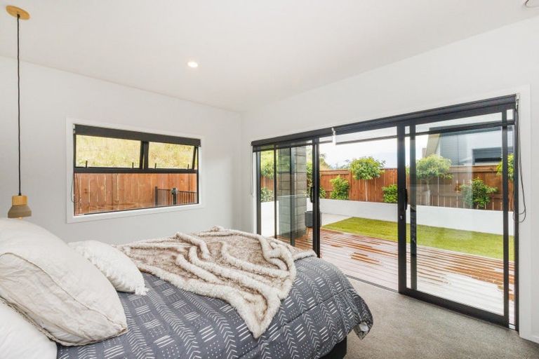 Photo of property in 35 Freedom Drive, Kelvin Grove, Palmerston North, 4414