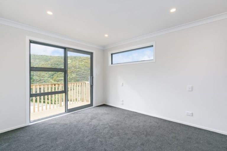 Photo of property in 1 Rarangi Way, Owhiro Bay, Wellington, 6023