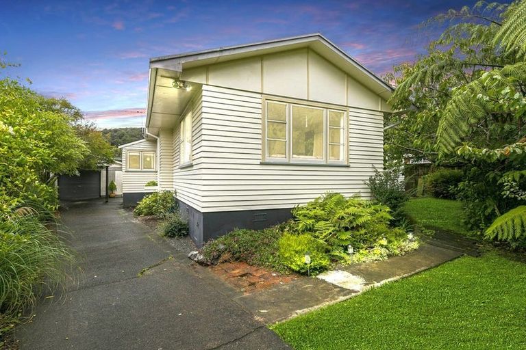 Photo of property in 13 Tawhai Street, Stokes Valley, Lower Hutt, 5019