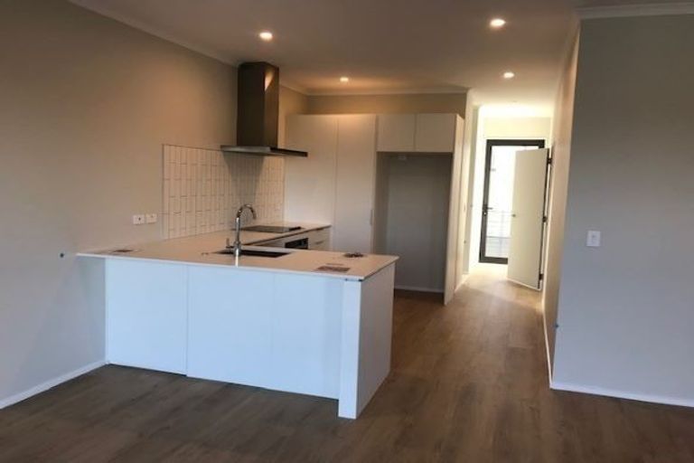 Photo of property in 2/21 Boyes Avenue, Whenuapai, Auckland, 0618