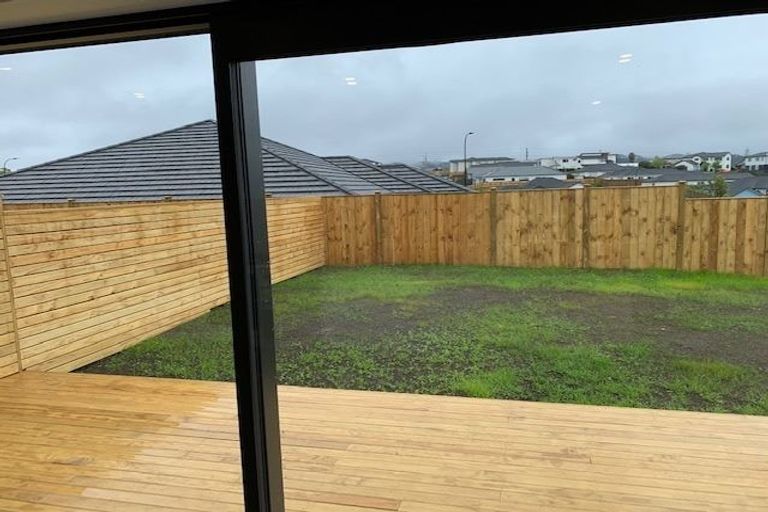 Photo of property in 19 Kelly Road, Riverhead, 0820