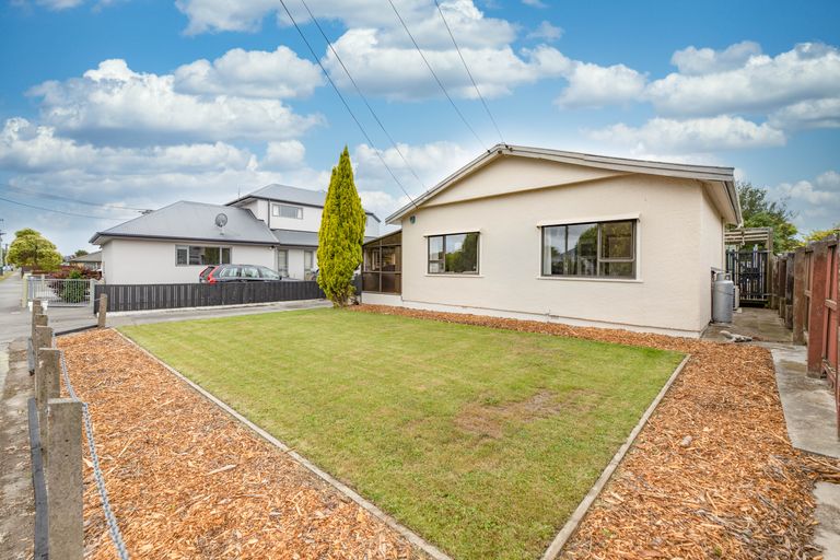 Photo of property in 30 Quinns Road, Shirley, Christchurch, 8013