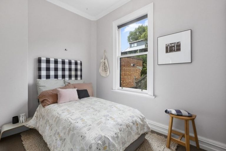 Photo of property in 323 Rattray Street, Dunedin Central, Dunedin, 9016