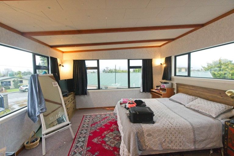 Photo of property in 24 Pompolona Street, Te Anau, 9600