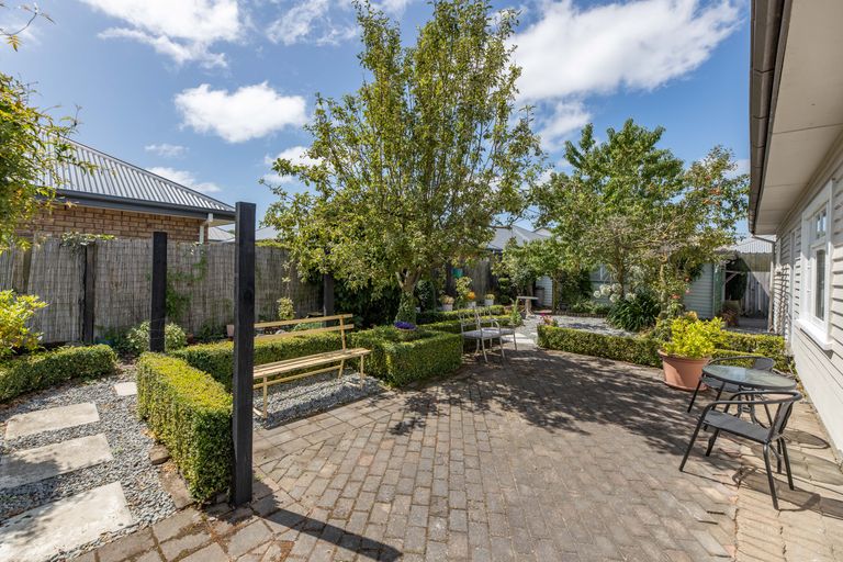 Photo of property in 2/115 Jerrold Street North, Addington, Christchurch, 8024