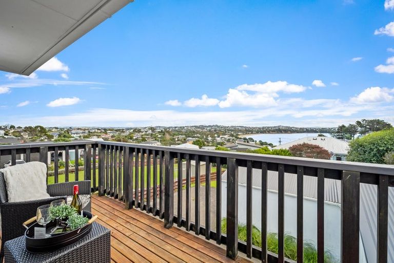 Photo of property in 1006 Whangaparaoa Road, Tindalls Beach, Whangaparaoa, 0930