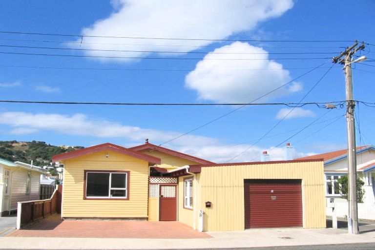 Photo of property in 38 Stone Street, Miramar, Wellington, 6022