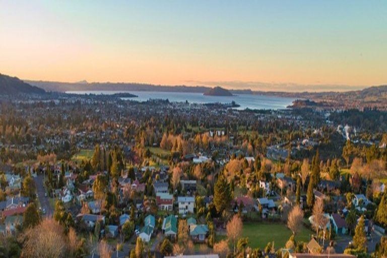 Photo of property in 9 French Place, Tihiotonga, Rotorua, 3015