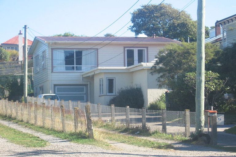 Photo of property in 1a Trelissick Crescent, Ngaio, Wellington, 6035