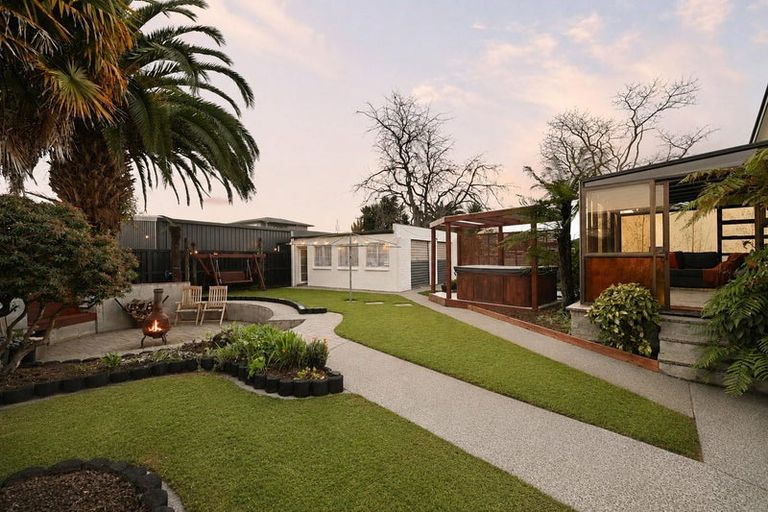 Photo of property in 19 Clematis Avenue, Pukete, Hamilton, 3200