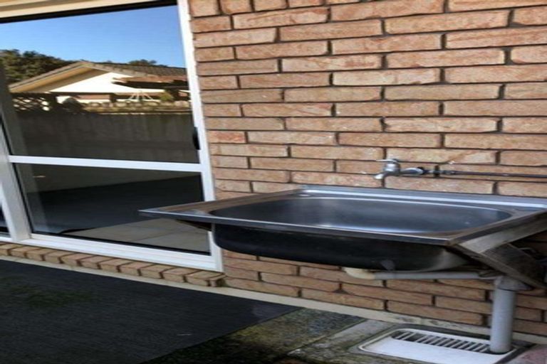 Photo of property in 14 Checkerberry Court, Henderson, Auckland, 0612