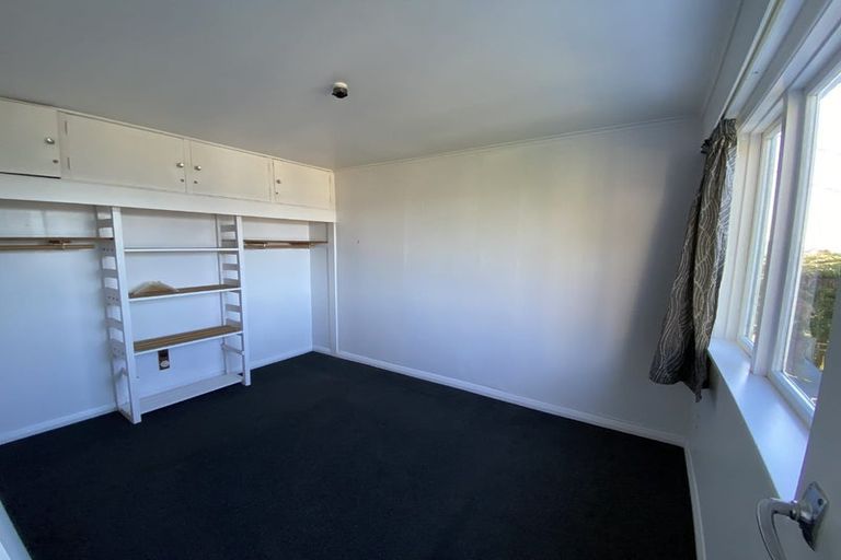 Photo of property in 38 Sugarloaf Road, Brooklyn, Wellington, 6021