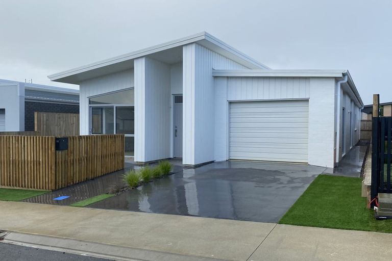 Photo of property in 14 Whakapono Avenue, Baverstock, Hamilton, 3200