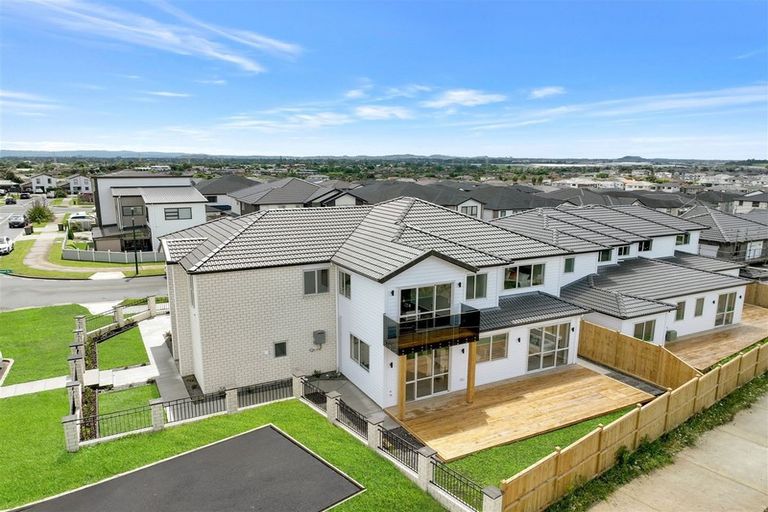 Photo of property in 15 Drumconnell Drive, Flat Bush, Auckland, 2019