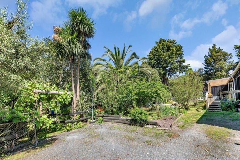 Photo of property in 38 Waipu Gorge Road, Waipu, 0582