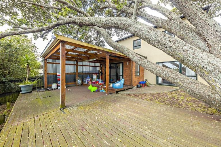 Photo of property in 238 Alfriston Road, Alfriston, Auckland, 2105