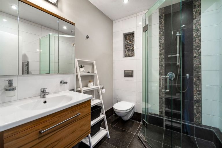 Photo of property in 27 Macnay Way, Murrays Bay, Auckland, 0630