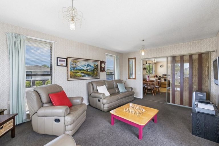 Photo of property in 1/23 Resolution Place, Bryndwr, Christchurch, 8053