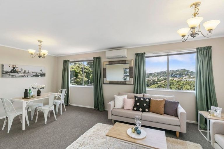 Photo of property in 7a Randolph Road, Crofton Downs, Wellington, 6035