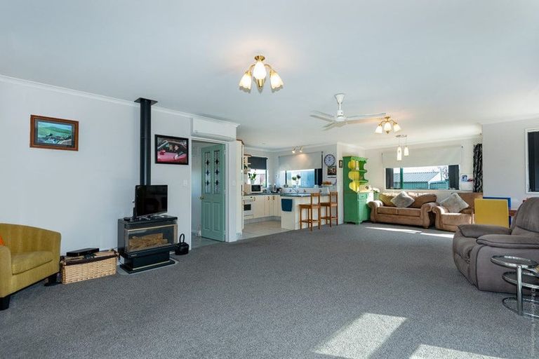 Photo of property in 6 Geisha Road, Waikuku, Rangiora, 7473