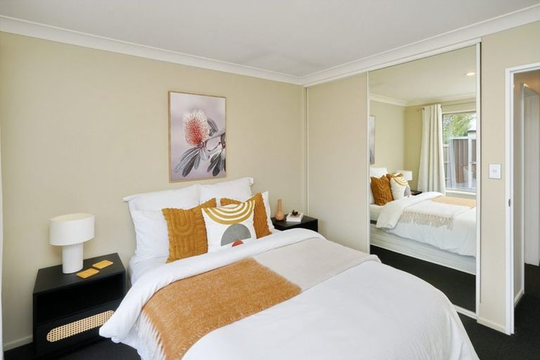 Photo of property in 8 Parkinson Place, Woodend, 7610