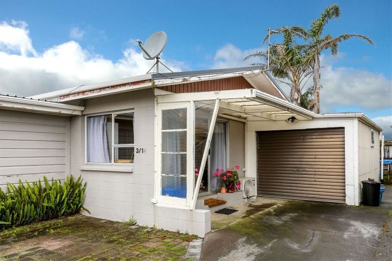 Photo of property in 3/14 Karamu Street, Strandon, New Plymouth, 4312