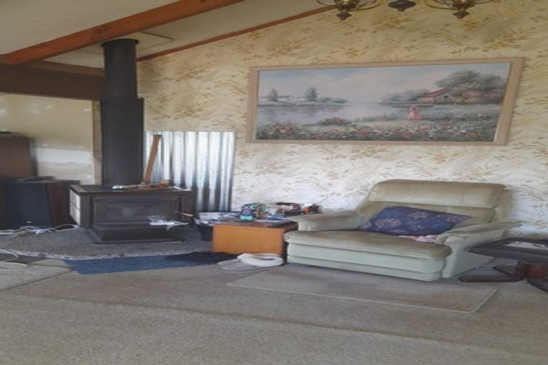 Photo of property in 31 Powells Road, Cable Bay, 0420